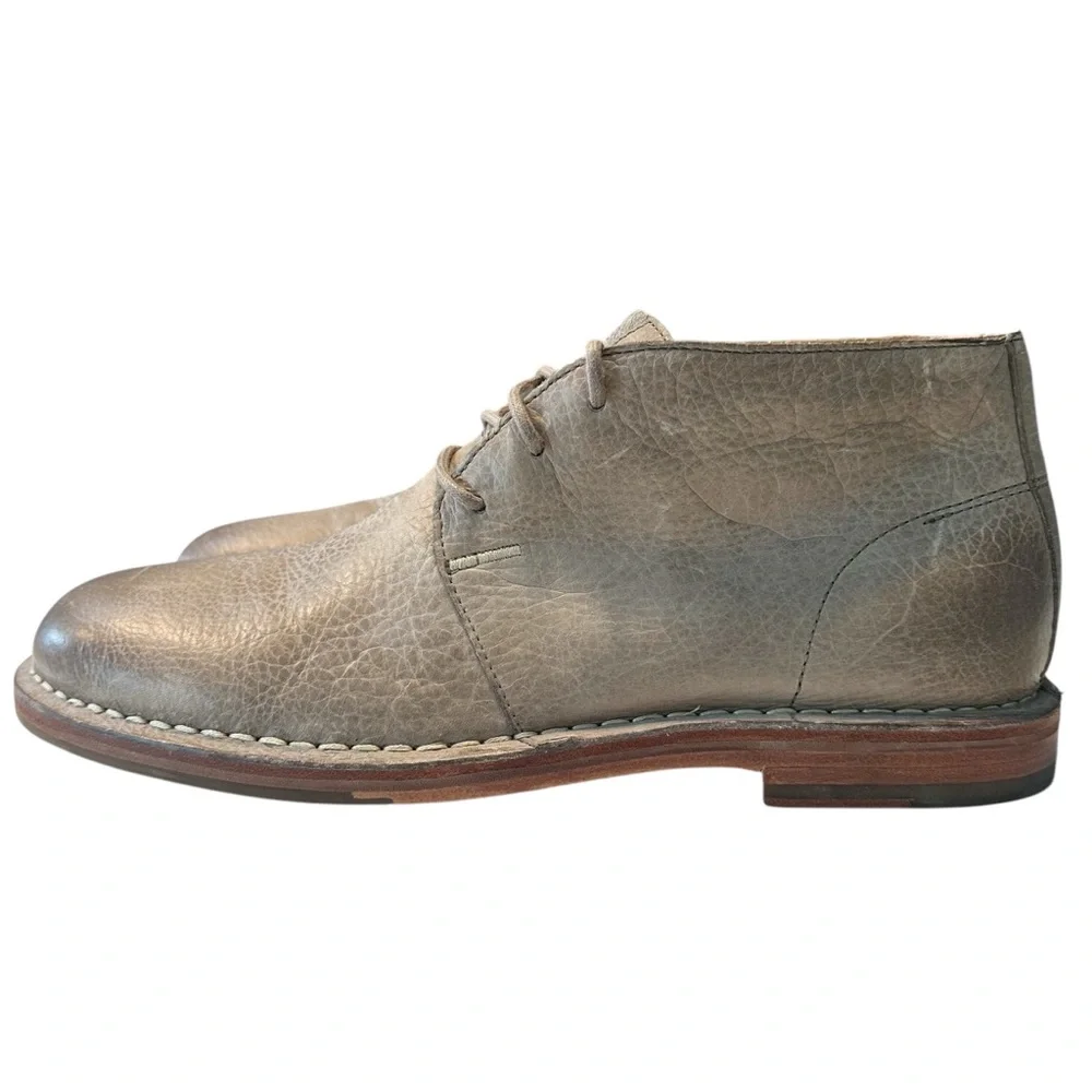 Cole Haan Glenn Distressed Leather Chukka Boots in Greystone Size 10.5